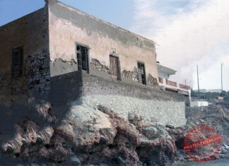 1995-1998: Επισκευή και διαρρύθμιση παραδοσιακής κατοικίας στην Αλοπρόνοια Σικίνου